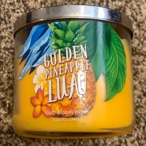 Golden pineapple luau 3 Wick